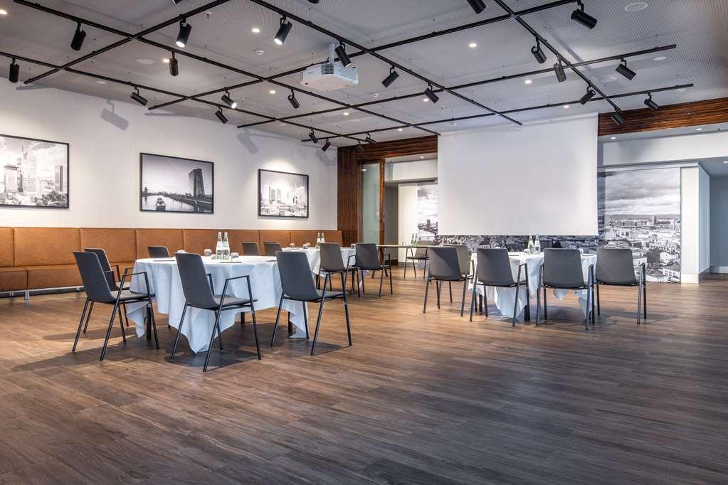 Radisson Blu Hotel Frankfurt Francoforte sul Meno Servizi foto