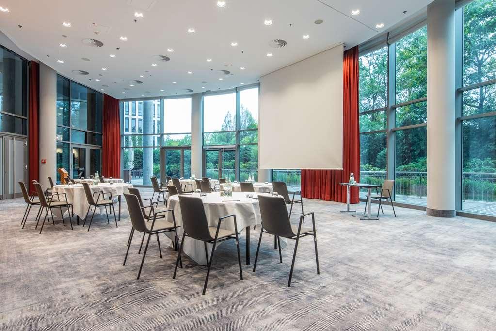 Radisson Blu Hotel Frankfurt Francoforte sul Meno Servizi foto